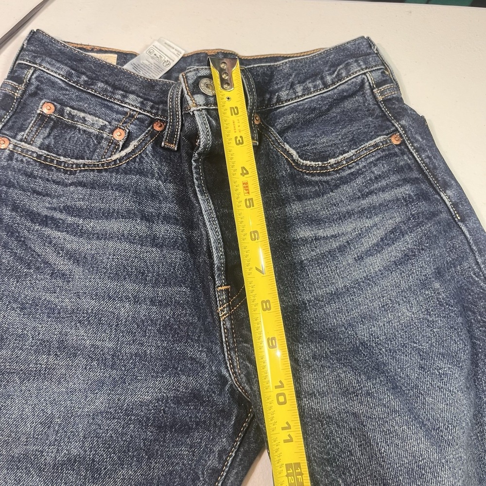 Levi's 501 Women's  Original 26x32 Premium Denim Blue Jeans‎ EUC - Picture 5 of 11